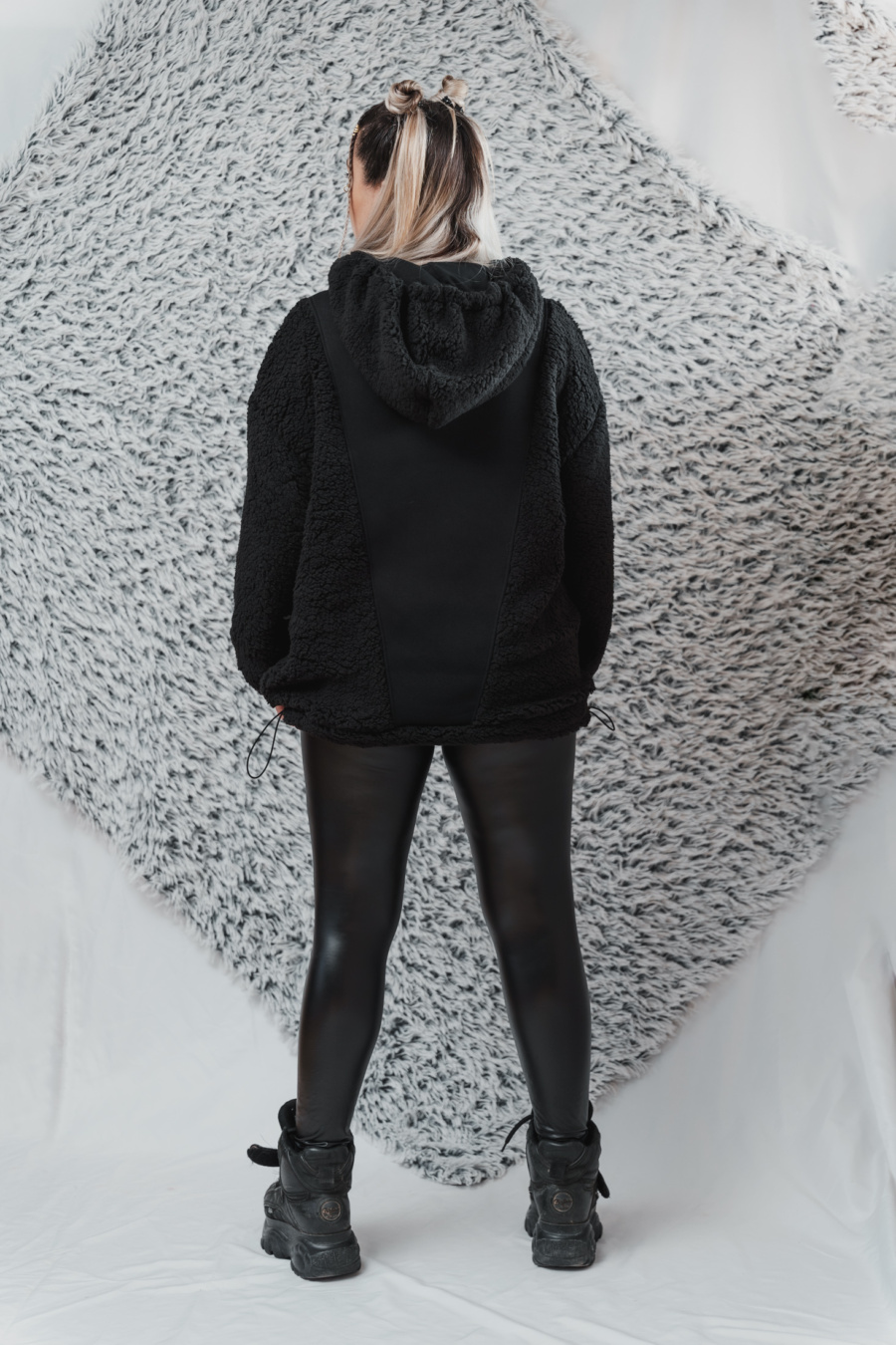 ARIU HOODIE - Imagen 5