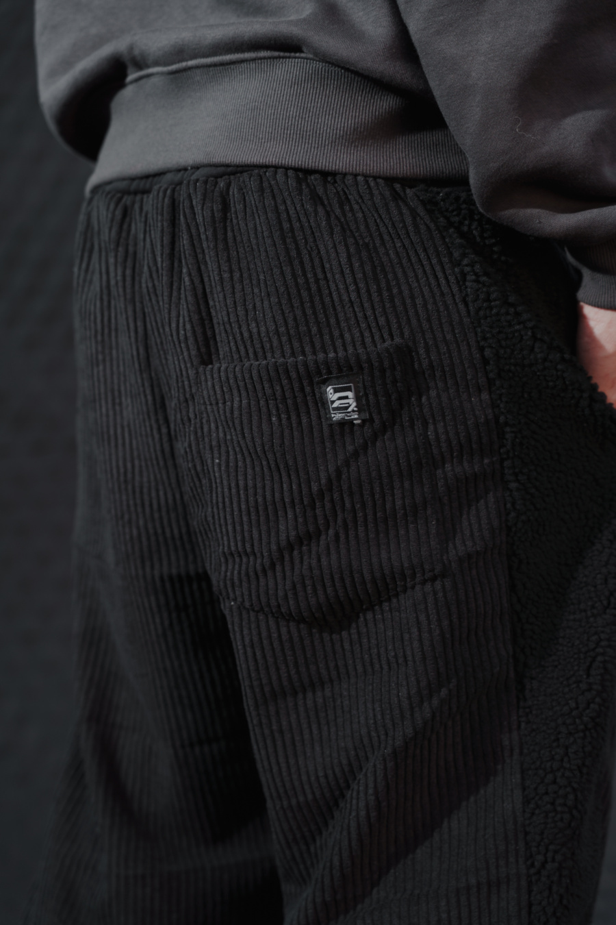 FLUFFY PANTS BLACK - Imagen 9