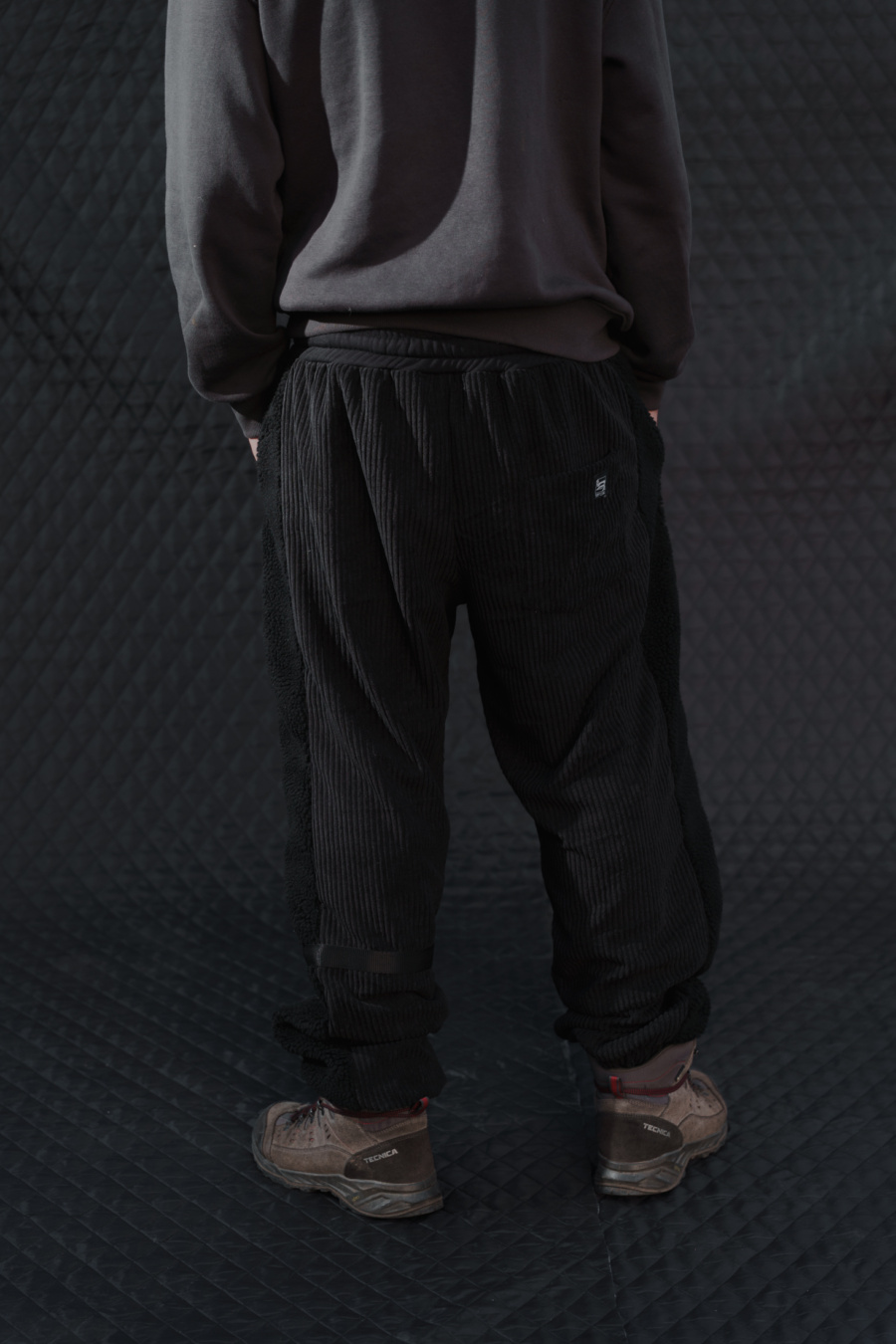 FLUFFY PANTS BLACK - Imagen 7