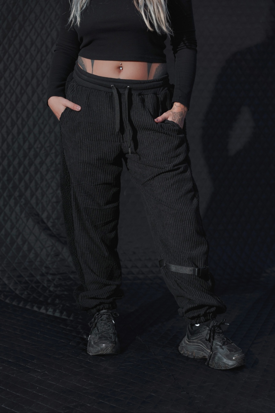 FLUFFY PANTS BLACK - Imagen 3