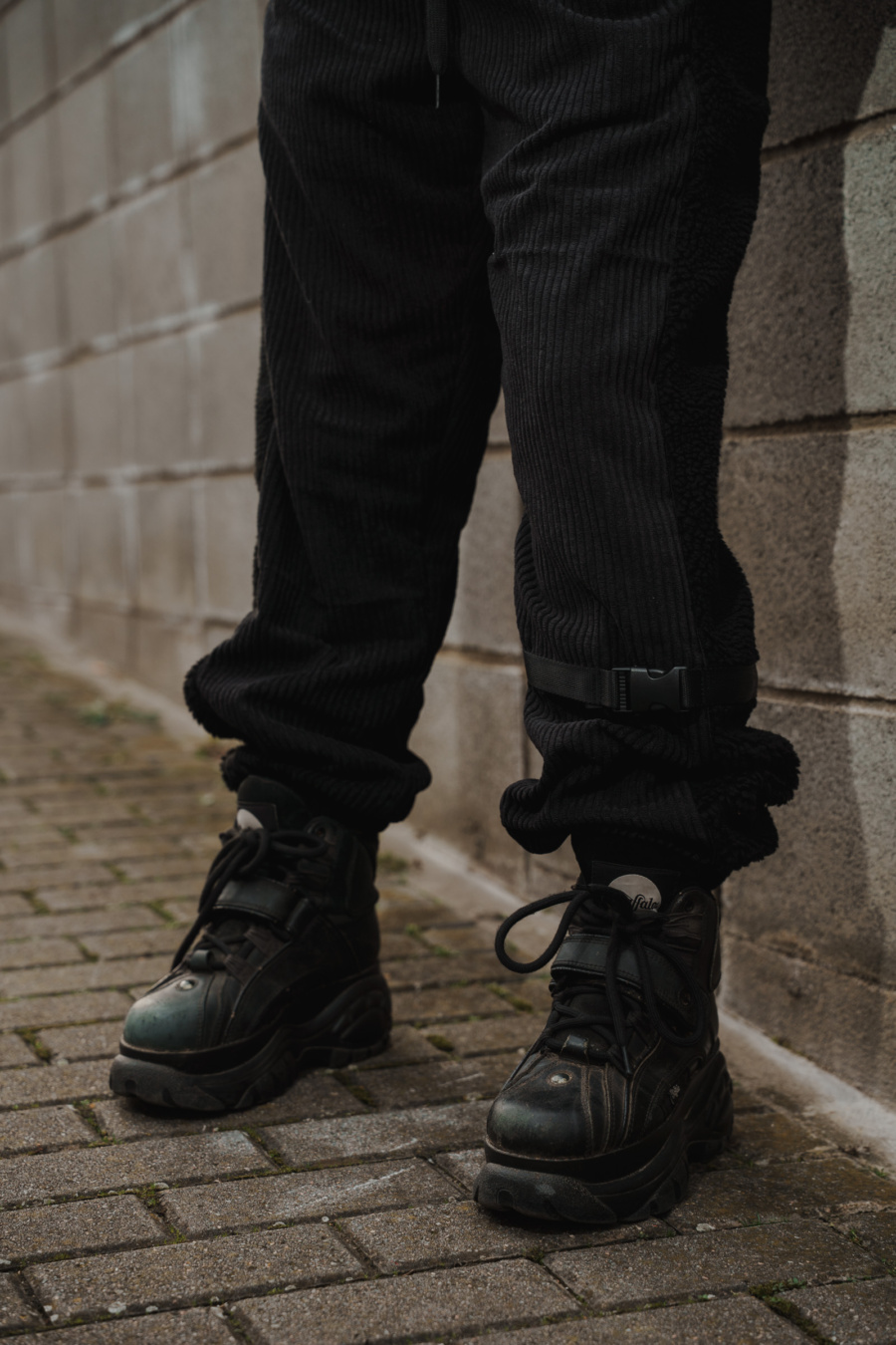 FLUFFY PANTS BLACK - Imagen 14