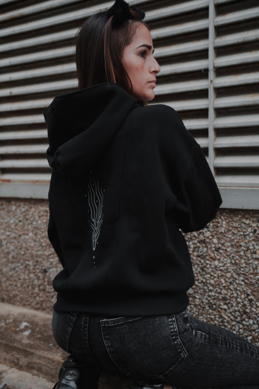 HOODIE ARIU PLATA - Imagen 15