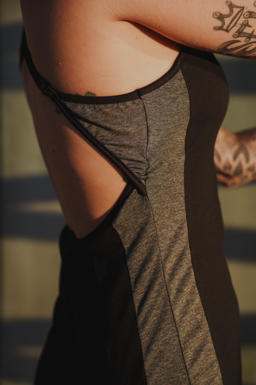 VESTIDO ACRATA GREY - Imagen 4